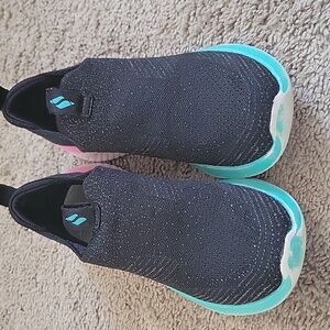 Girls Skechers Memory Foam Slip-ons